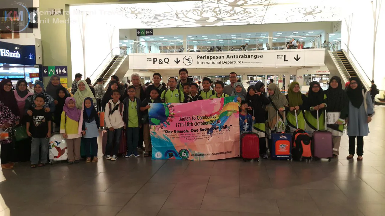 Rombongan lawatan pelajar ke Kemboja