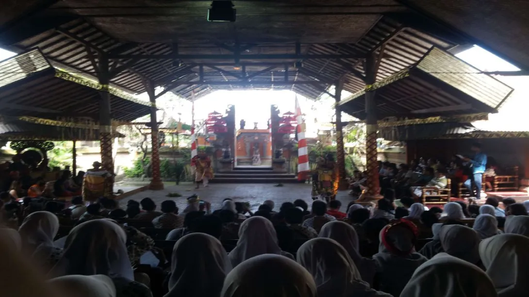 Bali, Tarian Barong