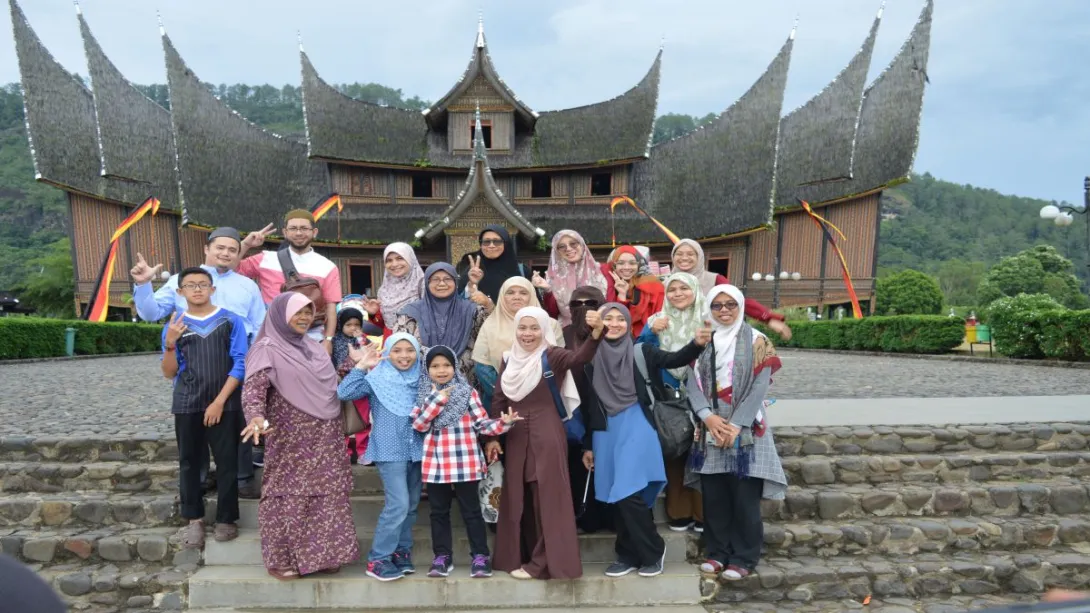 Padang+Bukittinggi